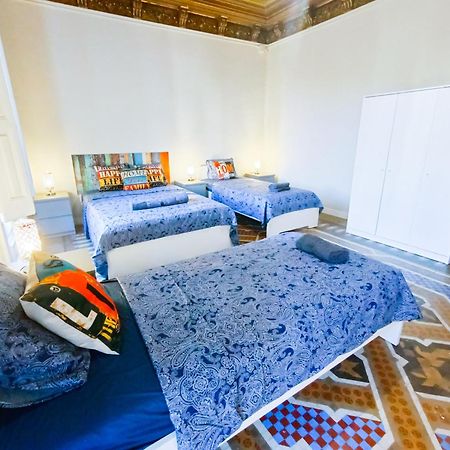Private Rooms By Plaza Catalunya Barcelona Exterior photo