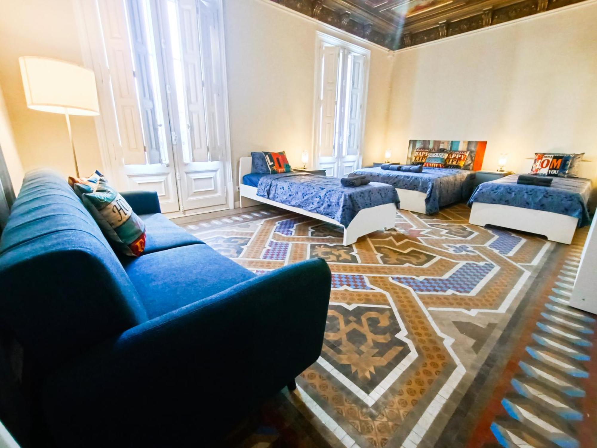 Private Rooms By Plaza Catalunya Barcelona Exterior photo